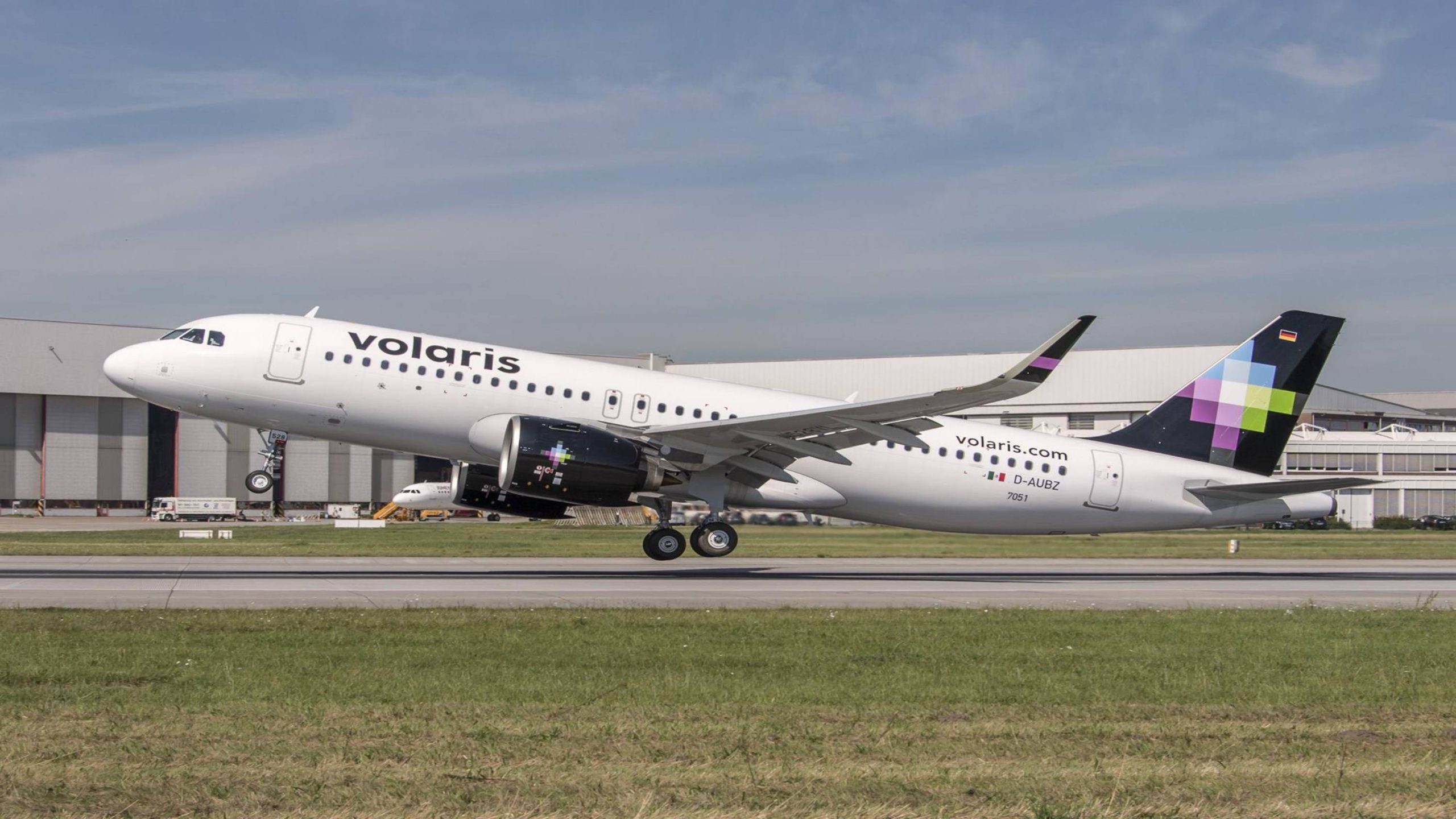 ¿Cómo contactar a Volaris en México?